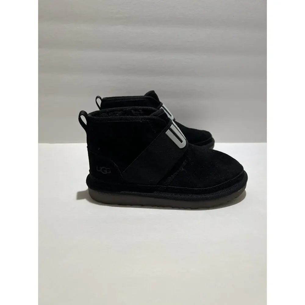 Ugg‎ Classic Neumel II 3 Big Kids Graphic 1110703K Black